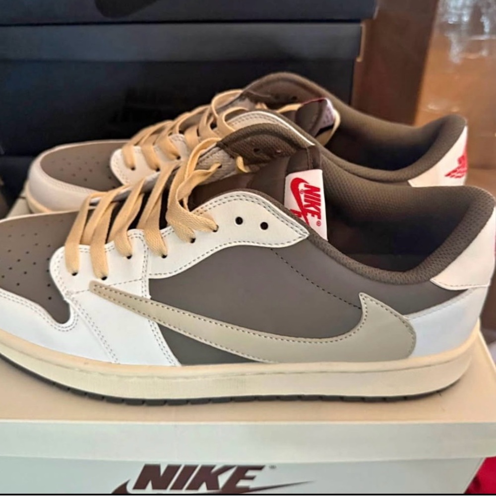 Nike- Travis Scott Men's Brown and Cream Sneakers